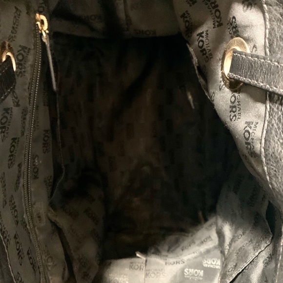 Michael Kors Purse - Picture 3 of 4